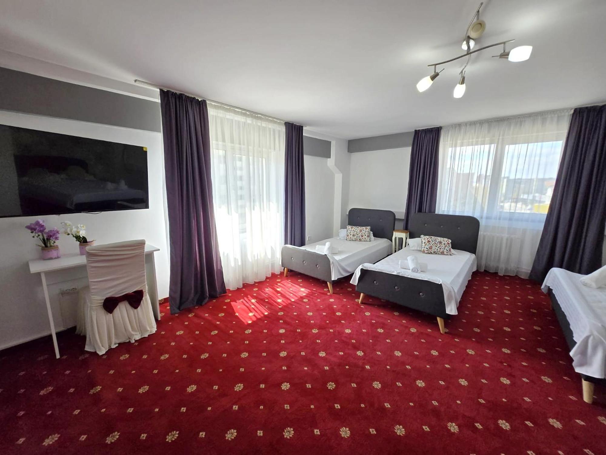 Aparthotel Bon Ton *